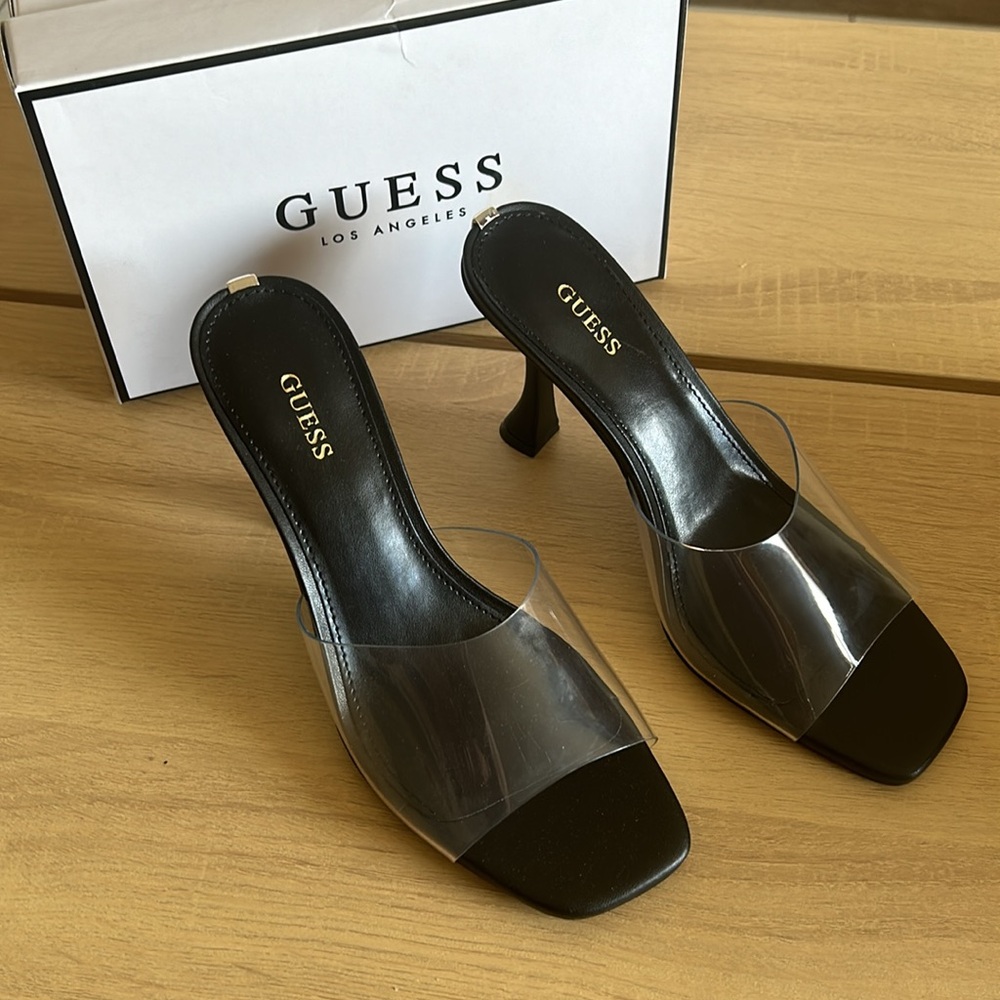 NIB Guess Hambree Square Toe Heels - Picture 3 of 6